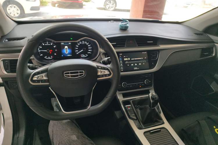 Used Geely Auto Emgrand GL 2020 1.4T Manual Luxury Model Center Console