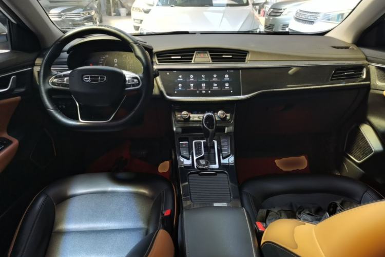 Used Geely Auto Emgrand GL 2020 1.4T CVT Luxury Model Center Console