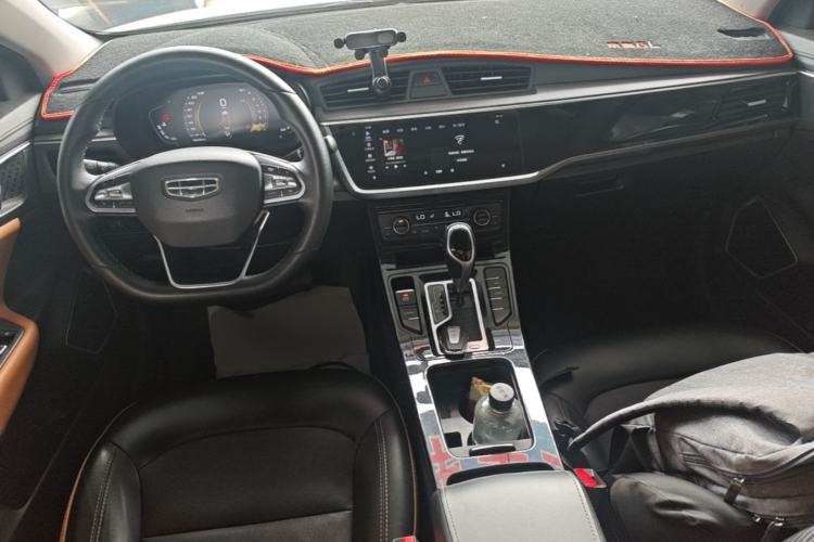 Used Geely Auto Emgrand GL 2020 1.4T CVT Luxury Model Center Console