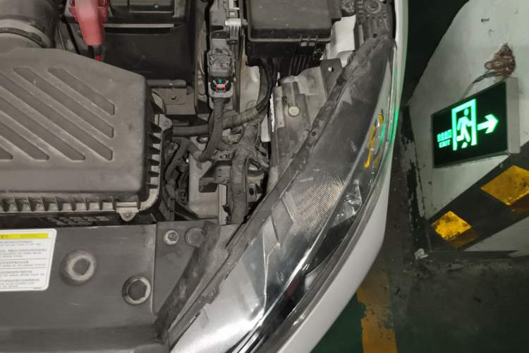 Used Geely Auto Emgrand GL 2020 1.4T CVT Luxury Model Engine Bay Left