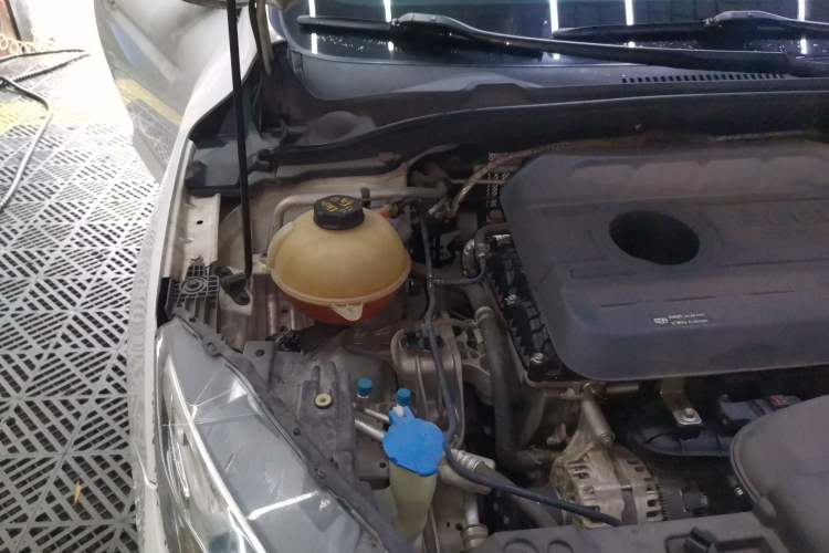 Used Geely Auto Emgrand GL 2020 1.4T CVT Luxury Model Engine Bay Right