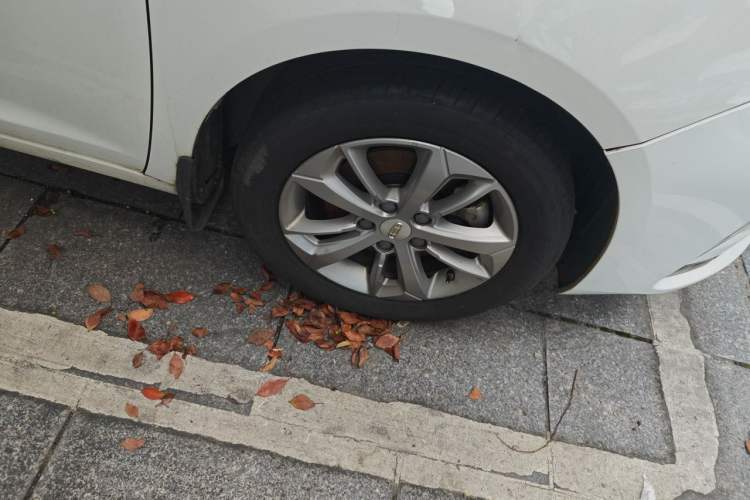 Used Geely Auto Emgrand GL 2020 1.4T CVT Asian Games Edition Exterior 1