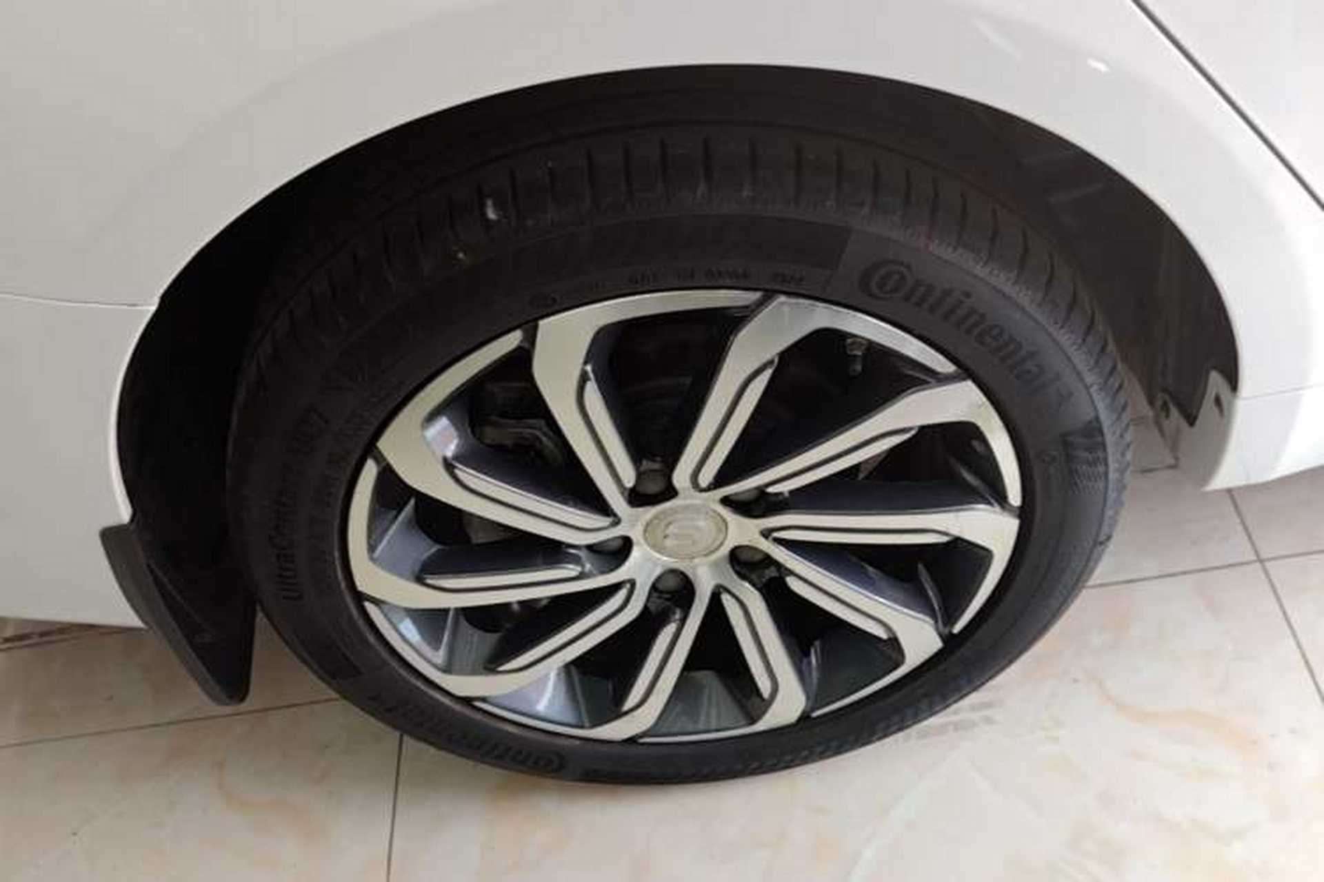 Used Geely Auto Emgrand GL 2020 1.4T CVT Luxury Model Exterior 5
