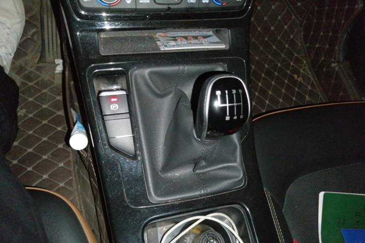 Used Geely Auto Emgrand GL 2020 1.4T Manual Luxury Model Gear Lever
