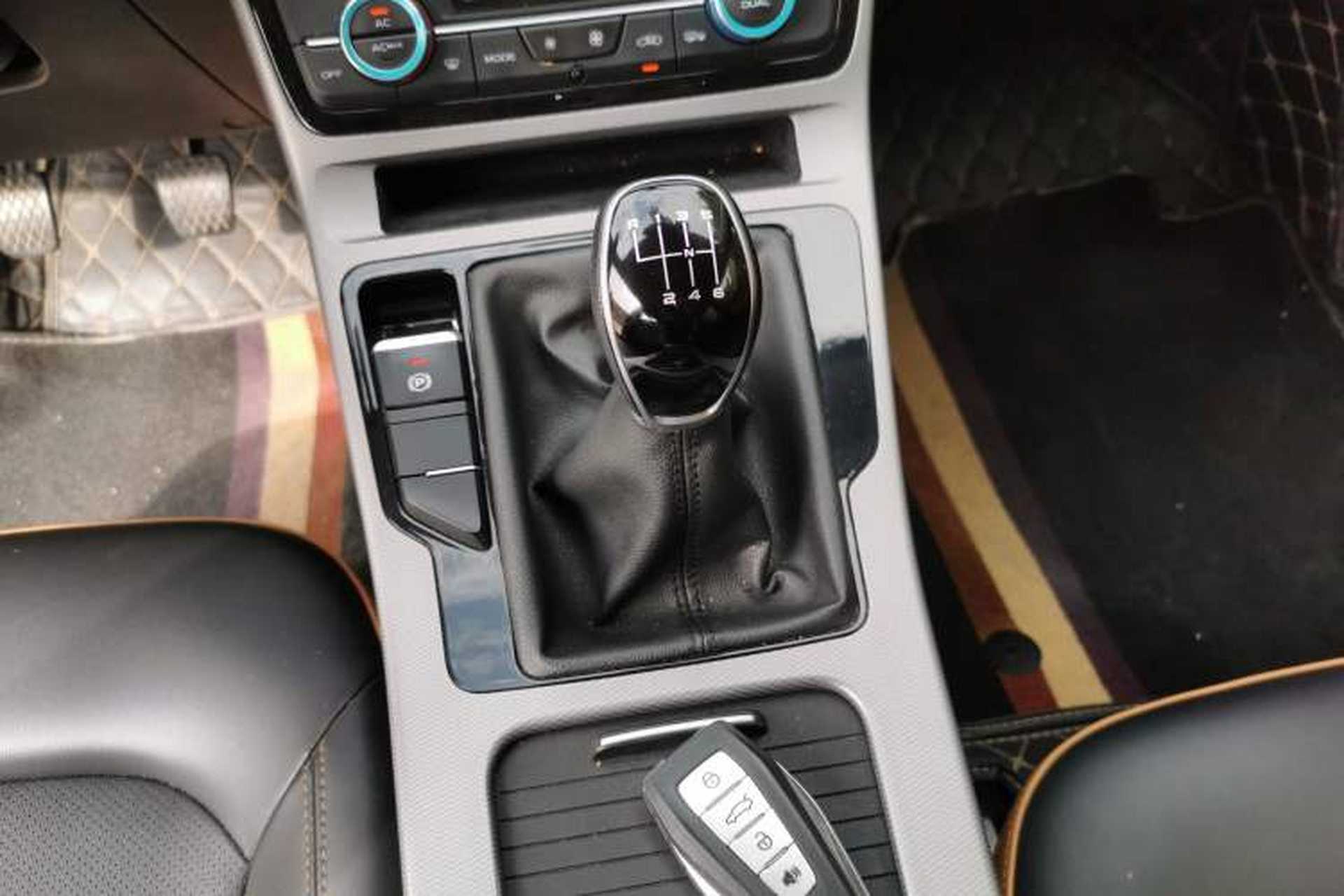 Used Geely Auto Emgrand GL 2020 1.4T Manual Asian Games Edition Gear Lever