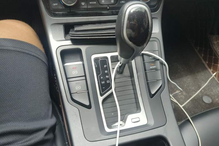 Used Geely Auto Emgrand GL 2020 1.4T CVT Asian Games Edition Gear Lever