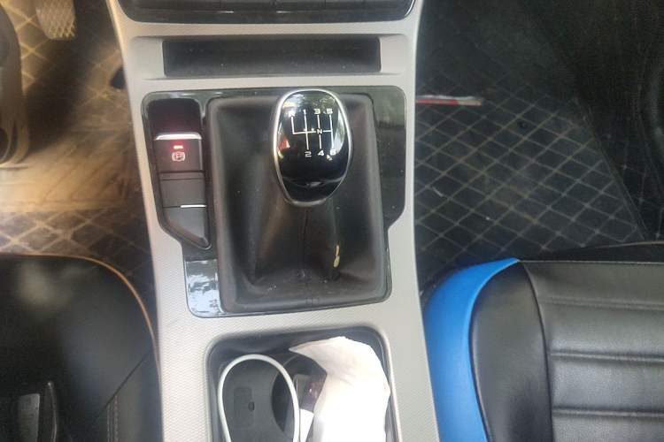 Used Geely Auto Emgrand GL 2020 1.4T Manual Asian Games Edition Gear Lever