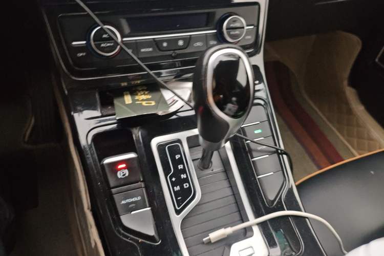 Used Geely Auto Emgrand GL 2020 1.4T CVT Luxury Model Gear Lever