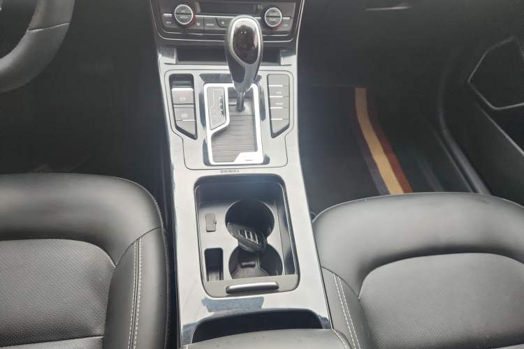 Used Geely Auto Emgrand GL 2020 1.4T CVT Luxury Model Gear Lever