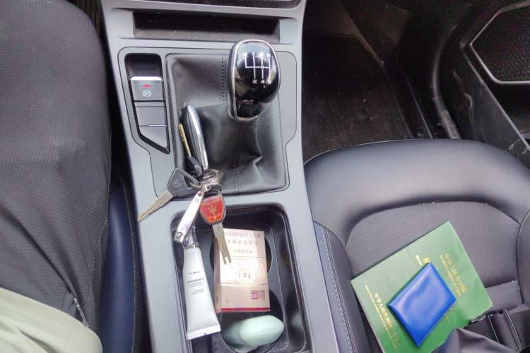 Used Geely Auto Emgrand GL 2020 1.4T Manual Luxury Model Gear Lever
