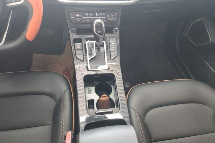 Used Geely Auto Emgrand GL 2020 1.4T CVT Luxury Edition Gear Lever