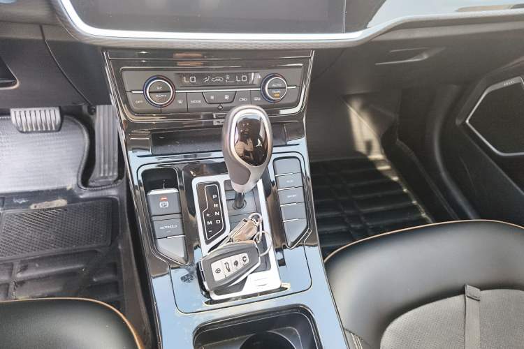 Used Geely Auto Emgrand GL 2020 1.4T CVT Luxury Model Gear Lever