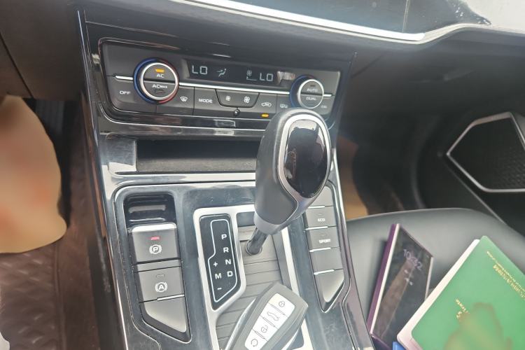 Used Geely Auto Emgrand GL 2020 1.4T CVT Luxury Model Gear Lever