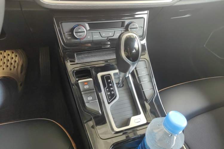 Used Geely Auto Emgrand GL 2020 1.4T CVT Luxury Model Gear Lever