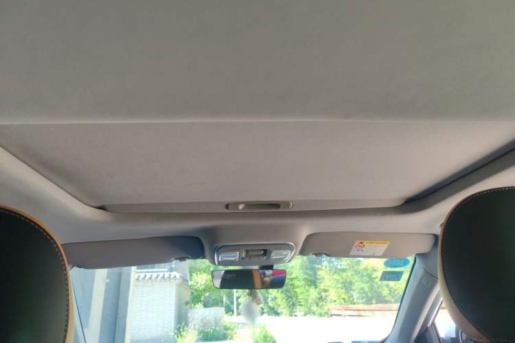 Used Geely Auto Emgrand GL 2020 1.4T CVT Luxury Model Headliner