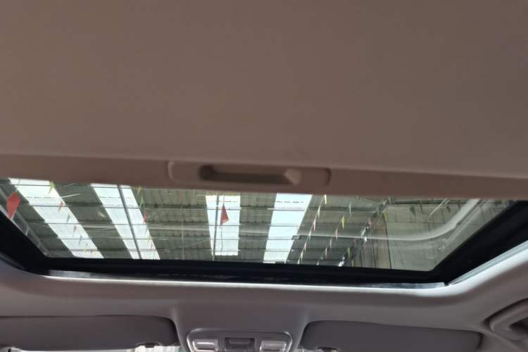 Used Geely Auto Emgrand GL 2020 1.4T CVT Luxury Model Headliner