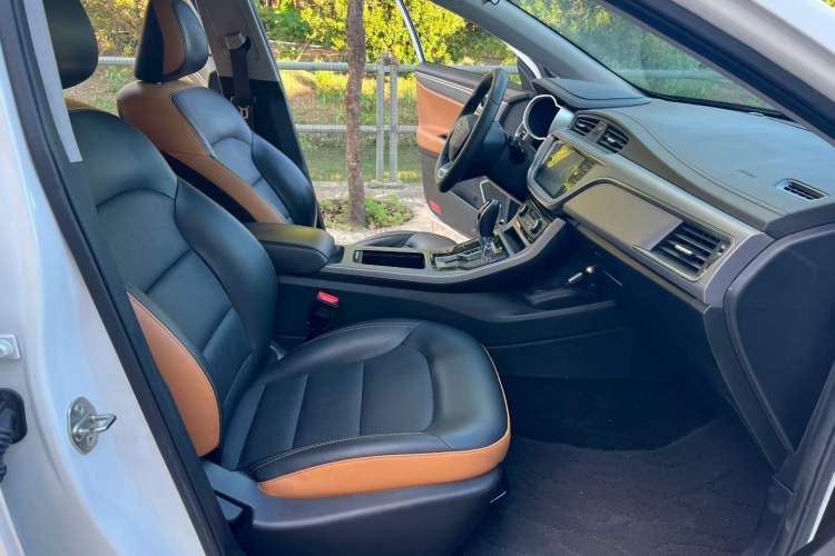 Used Geely Auto Emgrand GL 2020 1.4T CVT Asian Games Edition Interior 2