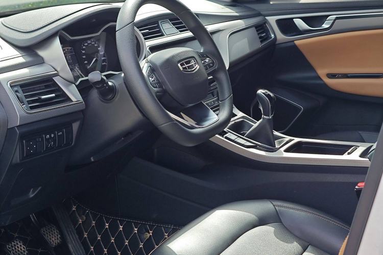Used Geely Auto Emgrand GL 2020 1.4T Manual Asian Games Edition Interior 2