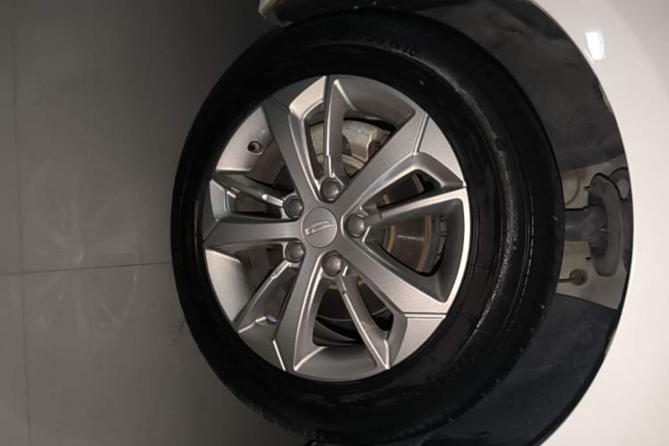 Used Geely Auto Emgrand GL 2020 1.4T CVT Asian Games Edition Left Front Wheel Hub