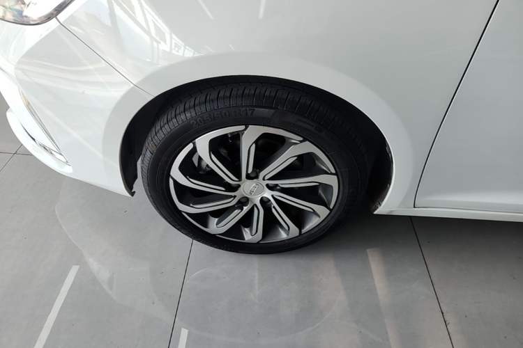Used Geely Auto Emgrand GL 2020 1.4T CVT Luxury Edition Left Front Wheel Hub