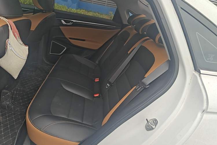 Used Geely Auto Emgrand GL 2020 1.4T CVT Luxury Model Left Rear Seat