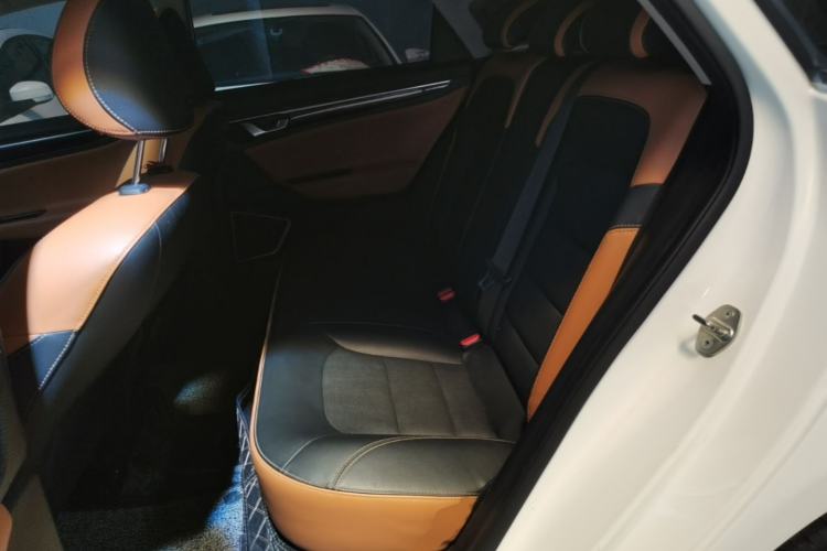 Used Geely Auto Emgrand GL 2020 1.4T CVT Luxury Model Left Rear Seat