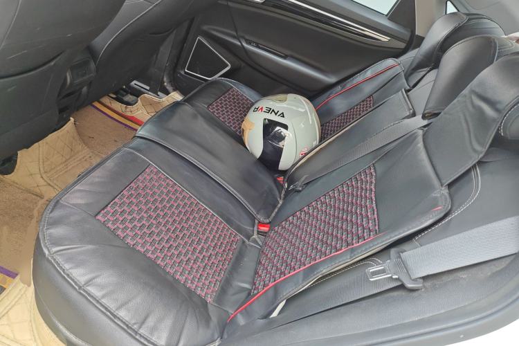 Used Geely Auto Emgrand GL 2020 1.4T CVT Luxury Model Left Rear Seat