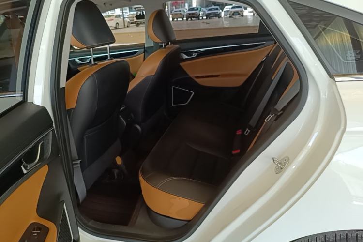 Used Geely Auto Emgrand GL 2020 1.4T CVT Luxury Model Left Rear Seat