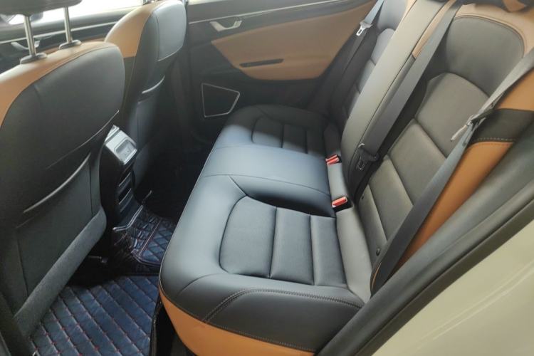Used Geely Auto Emgrand GL 2020 1.4T CVT Luxury Model Left Rear Seat