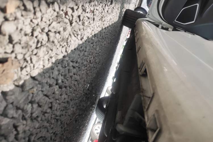 Used Geely Auto Emgrand GL 2020 1.4T CVT Luxury Model Left Side Sill