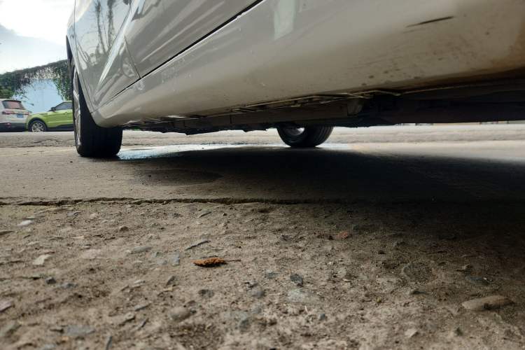 Used Geely Auto Emgrand GL 2020 1.4T CVT Luxury Model Left Side Sill