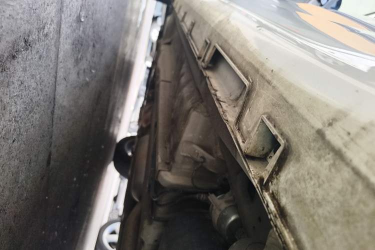 Used Geely Auto Emgrand GL 2020 1.4T CVT Luxury Model Left Side Sill