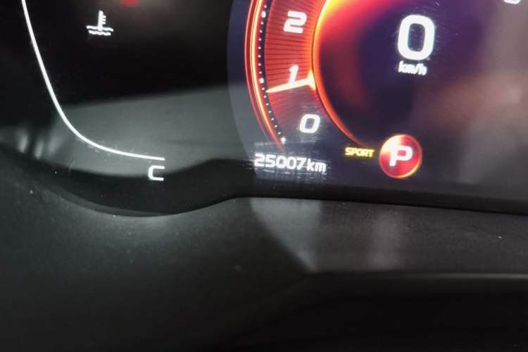Used Geely Auto Emgrand GL 2020 1.4T CVT Luxury Model Odometer Close Up