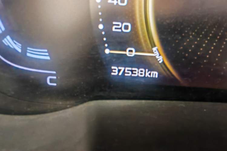 Used Geely Auto Emgrand GL 2020 1.4T CVT Luxury Model Odometer Close Up