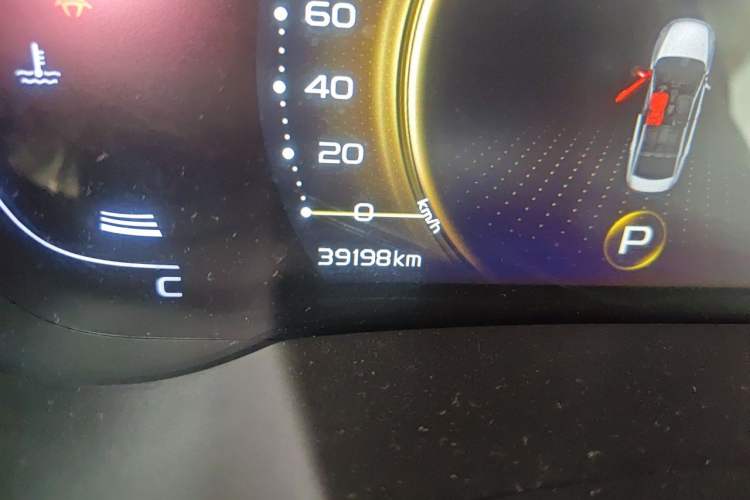 Used Geely Auto Emgrand GL 2020 1.4T CVT Luxury Model Odometer Close Up