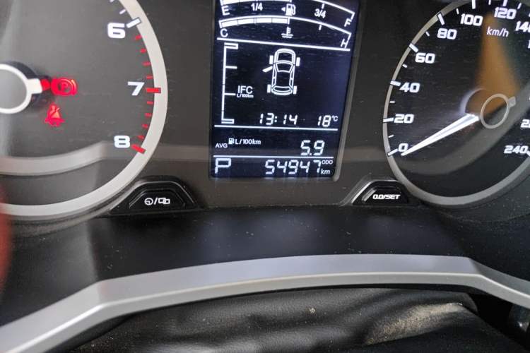 Used Geely Auto Emgrand GL 2020 1.4T CVT Asian Games Edition Odometer Close Up