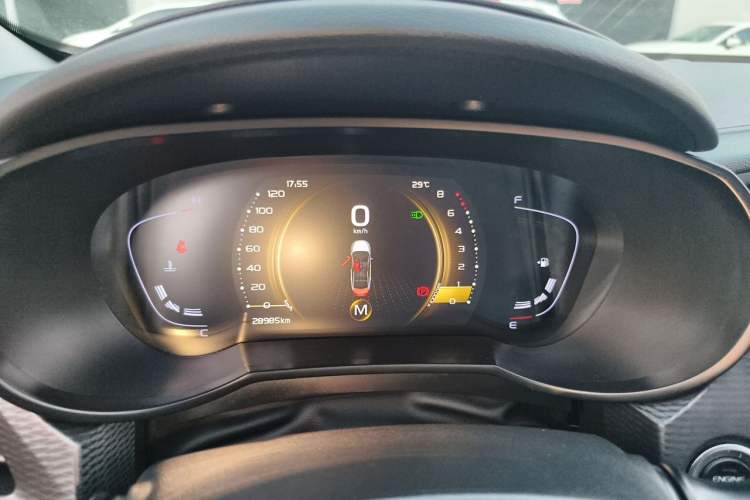 Used Geely Auto Emgrand GL 2020 1.4T Manual Luxury Model Odometer Close Up