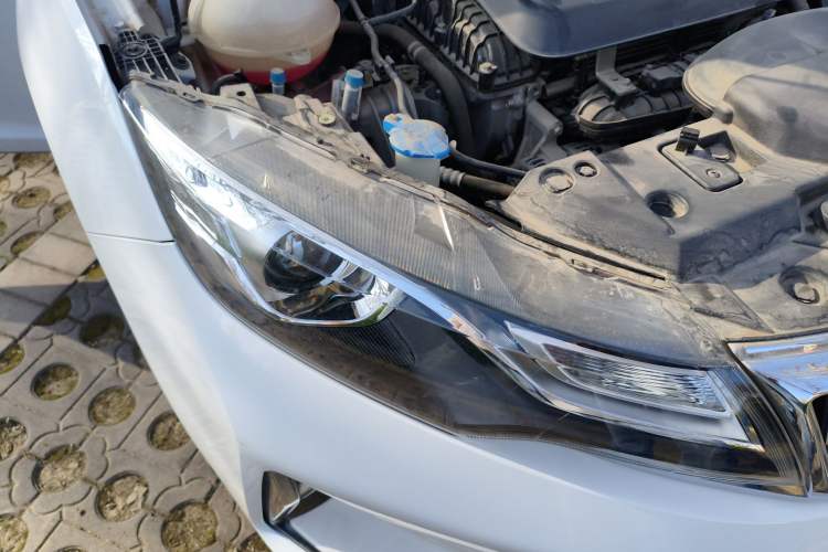 Used Geely Auto Emgrand GL 2020 1.4T Manual Luxury Model Right Front Headlight