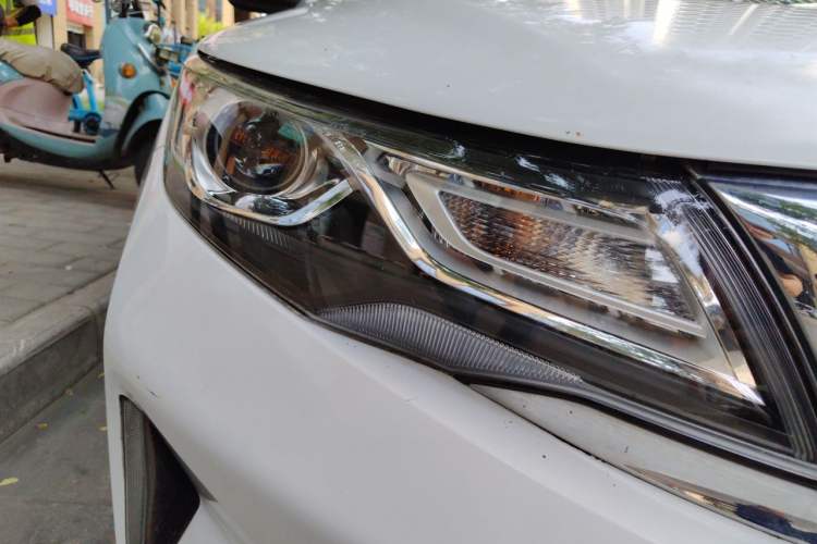Used Geely Auto Emgrand GL 2020 1.4T CVT Luxury Model Right Front Headlight
