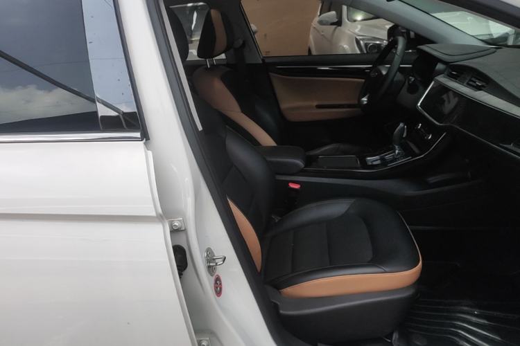 Used Geely Auto Emgrand GL 2020 1.4T CVT Luxury Model Right Front Seat