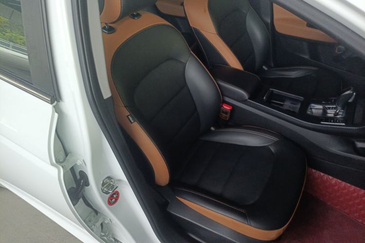 Used Geely Auto Emgrand GL 2020 1.4T CVT Luxury Model Right Front Seat
