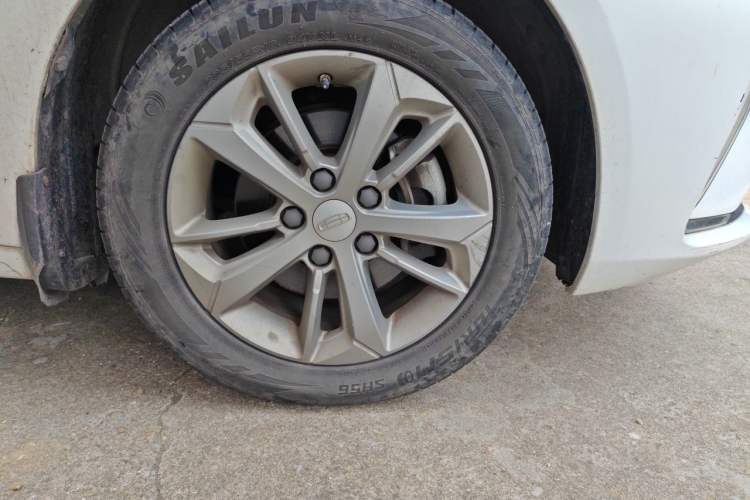 Used Geely Auto Emgrand GL 2020 1.4T CVT Luxury Model Right Front Wheel Hub
