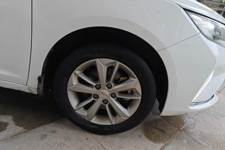 Used Geely Auto Emgrand GL 2020 1.4T CVT Asian Games Edition Right Front Wheel Hub