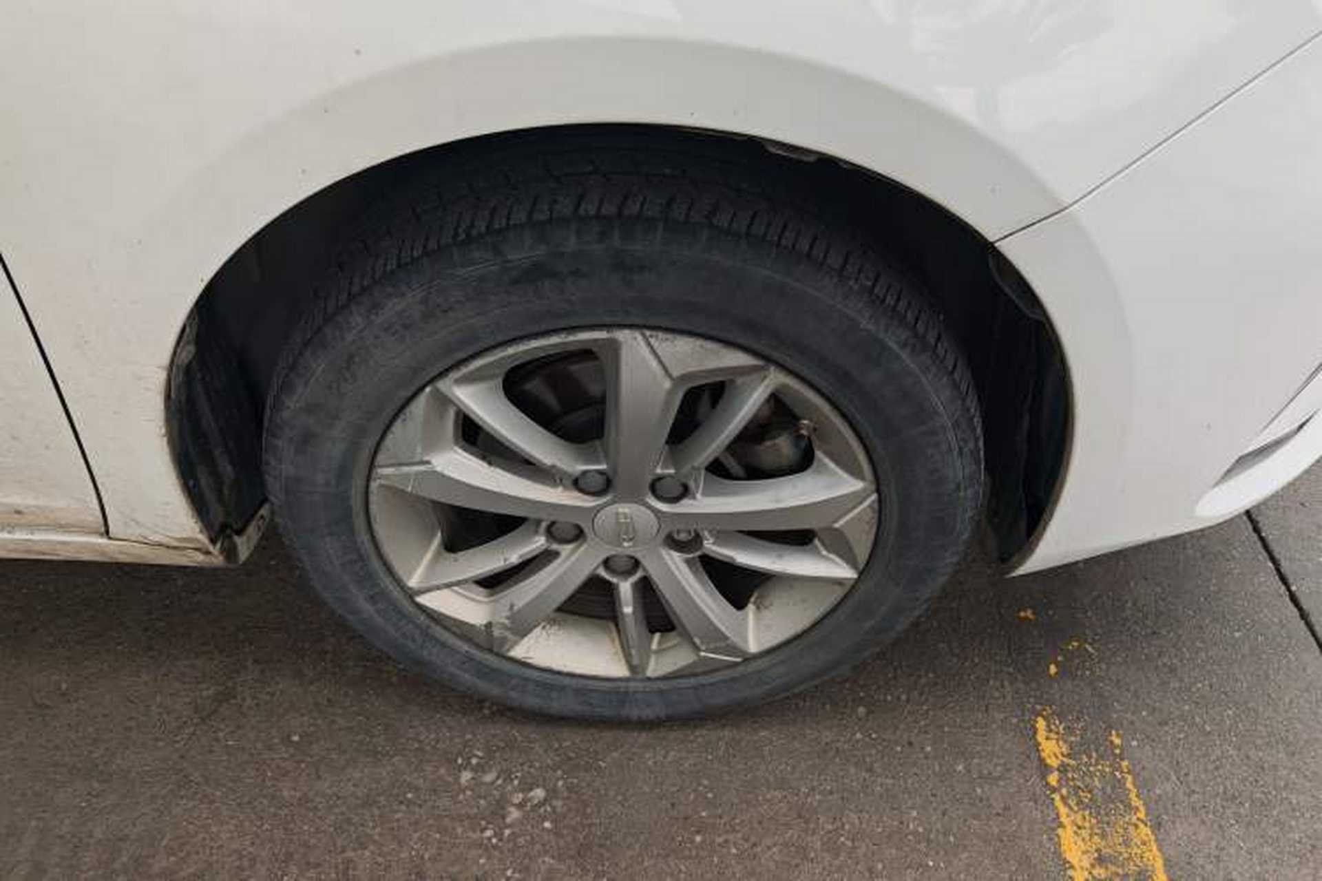 Used Geely Auto Emgrand GL 2020 1.4T CVT Luxury Model Right Front Wheel Hub