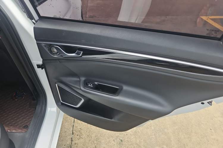 Used Geely Auto Emgrand GL 2020 1.4T CVT Luxury Model Right Rear Door Interior