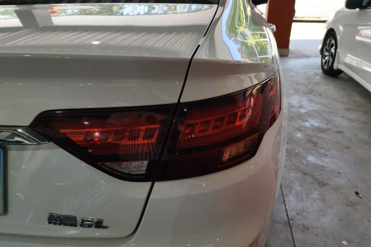 Used Geely Auto Emgrand GL 2020 1.4T Manual Luxury Model Right Rear Taillight