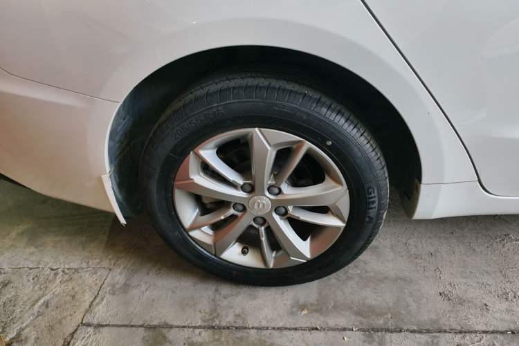 Used Geely Auto Emgrand GL 2020 1.4T Manual Luxury Model Right Rear Wheel Hub