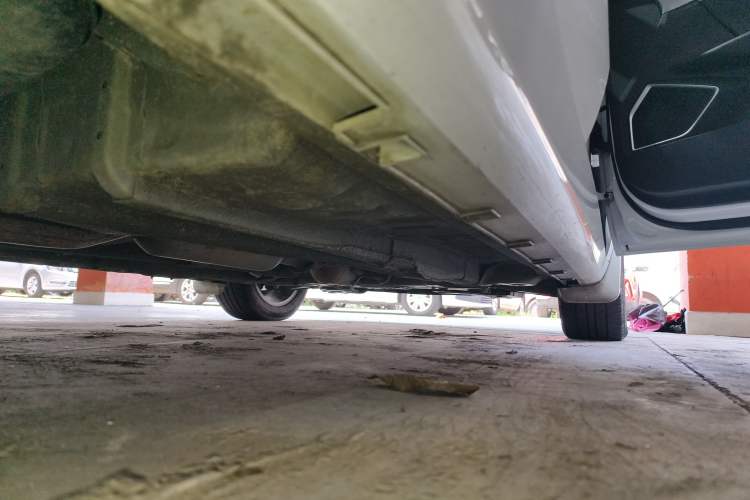 Used Geely Auto Emgrand GL 2020 1.4T Manual Luxury Model Right Side Sill