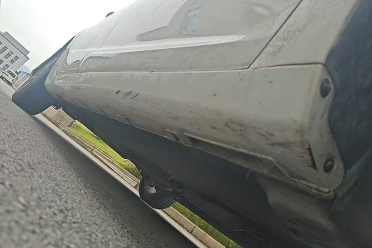Used Geely Auto Emgrand GL 2020 1.4T CVT Luxury Model Right Side Sill