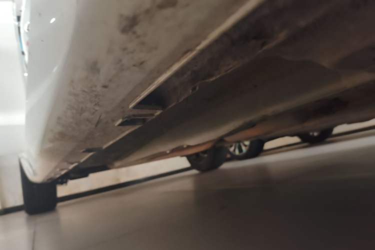Used Geely Auto Emgrand GL 2020 1.4T CVT Luxury Model Right Side Sill